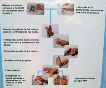 poster demonstrating how to wash hands