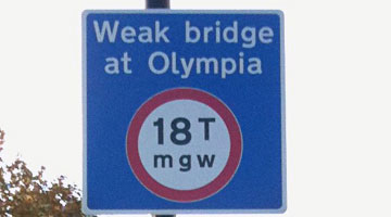 An upcoming bridge sign