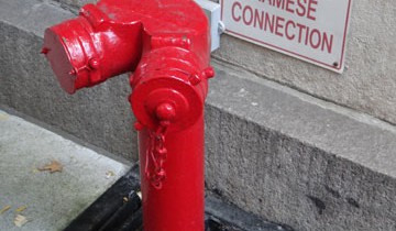A siamese fire hydrant